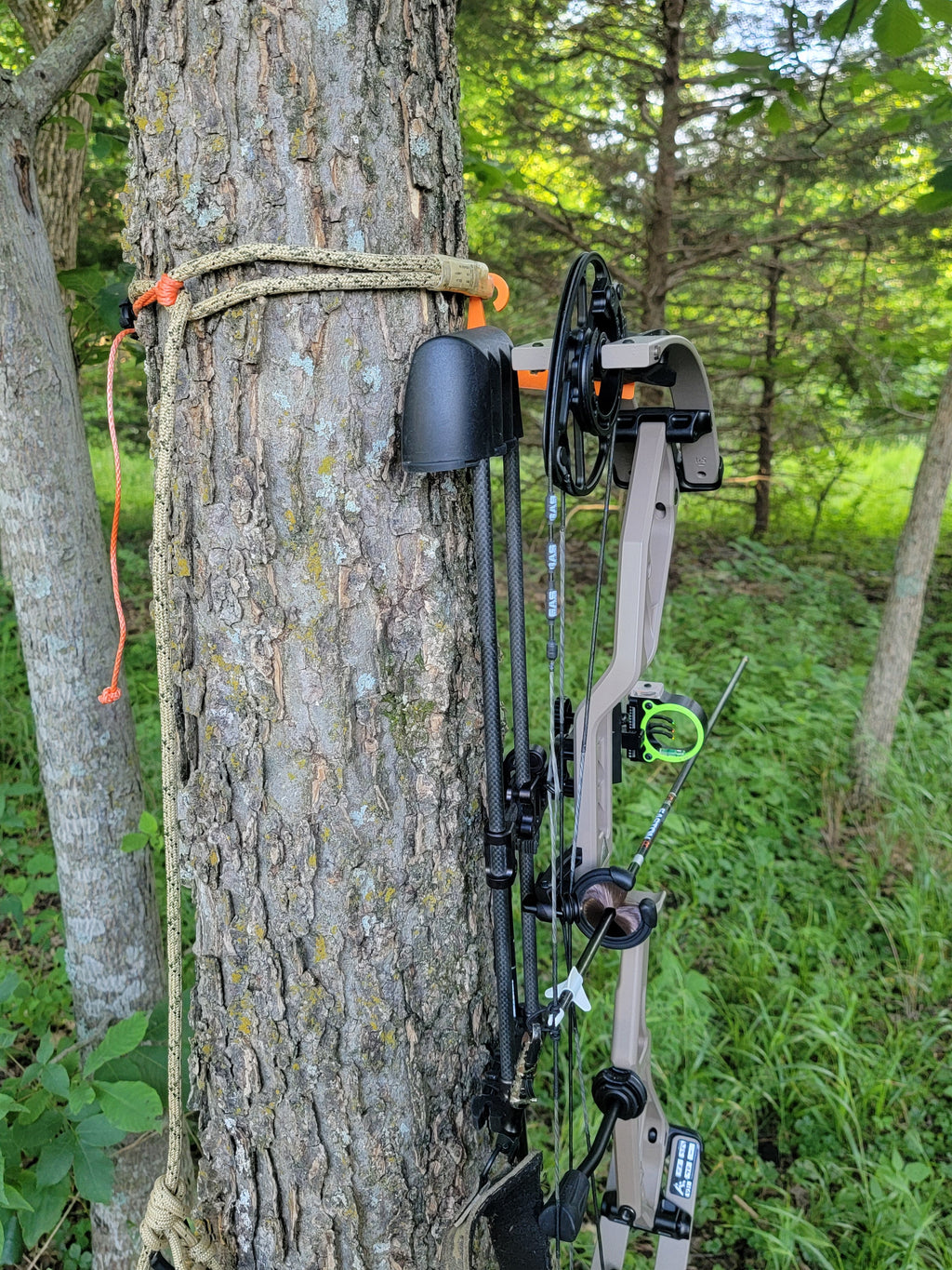 Tether Bow Hanger (TBH)