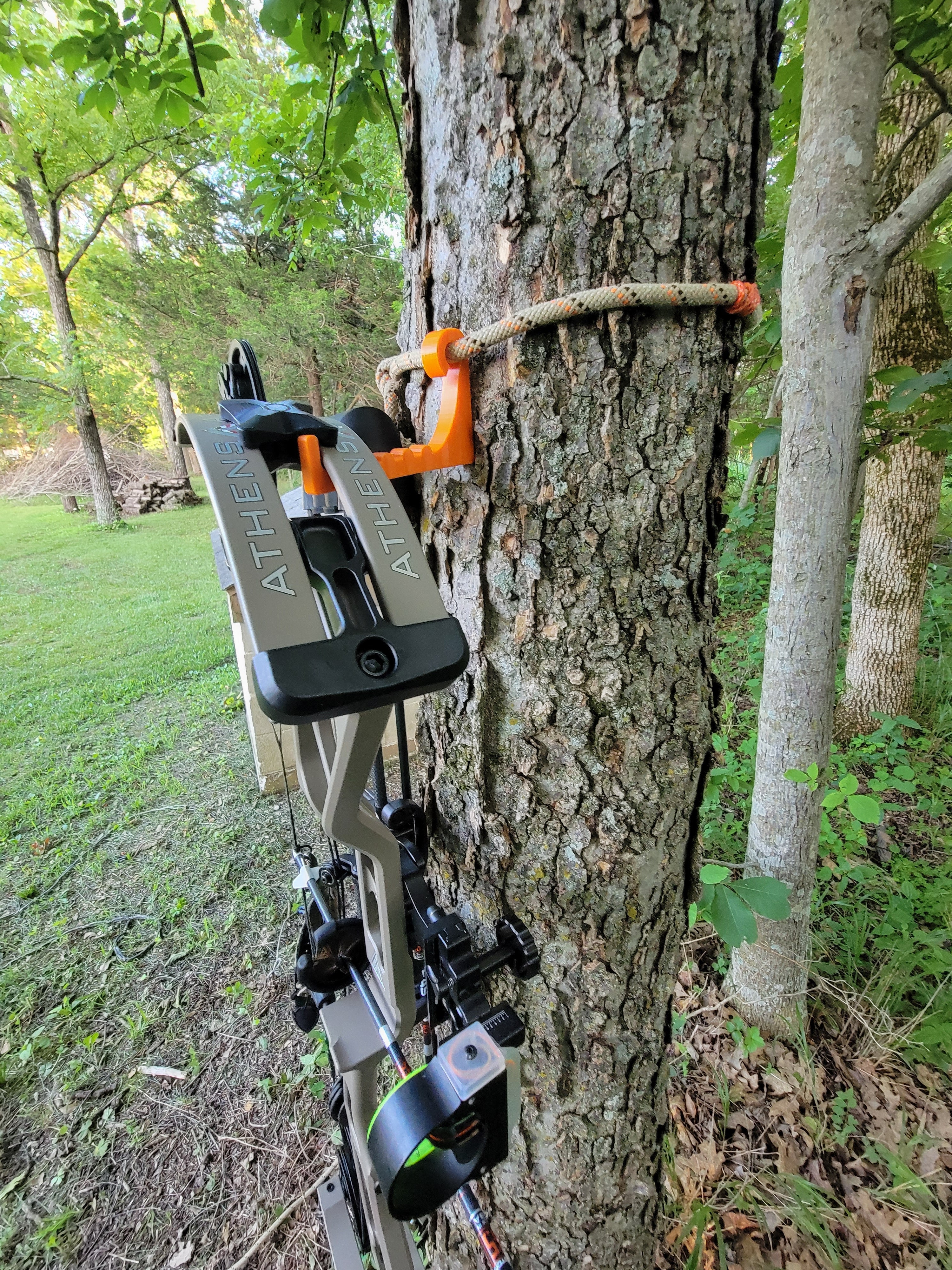 Tether Bow Hanger (TBH)