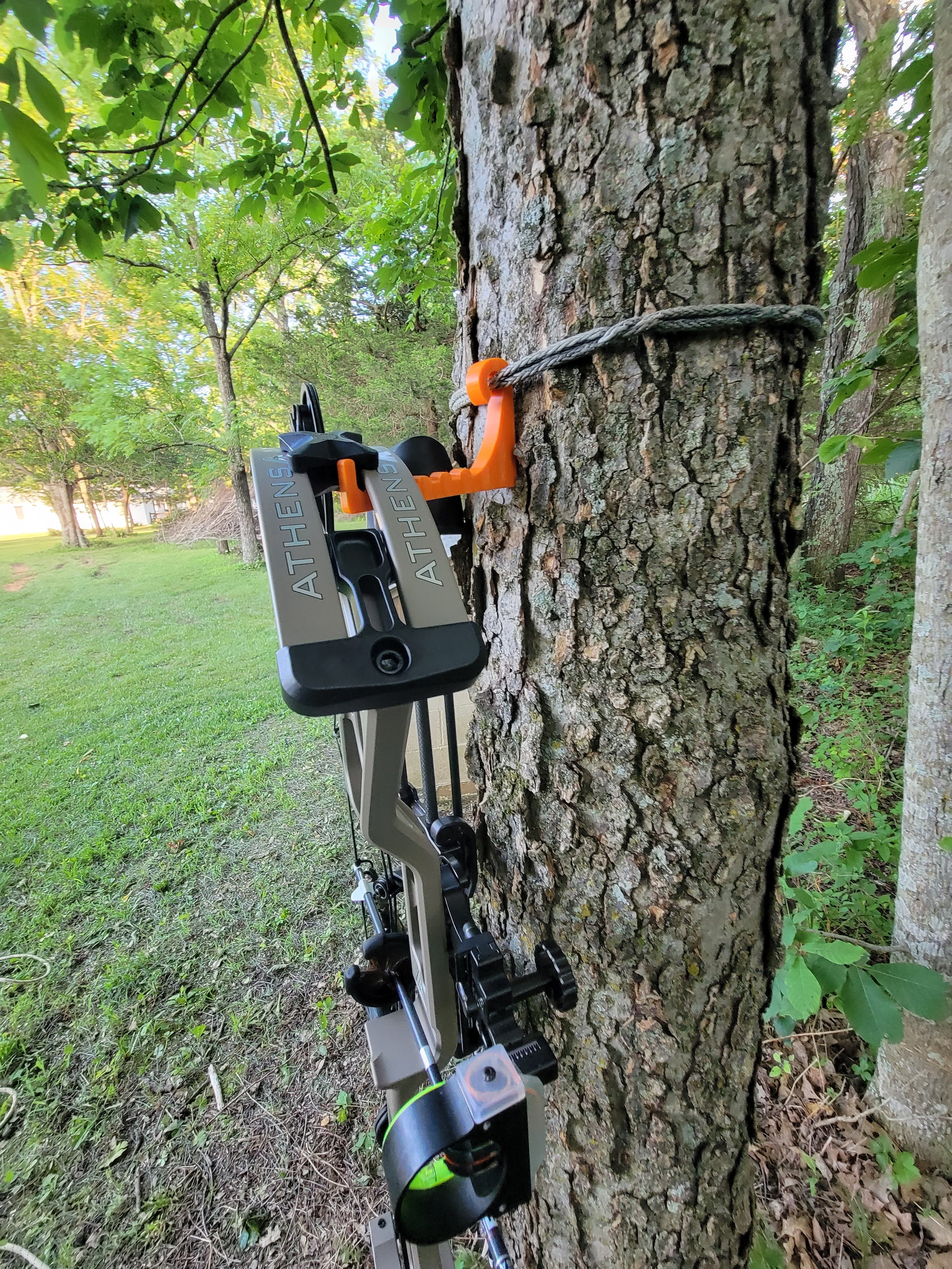 Tether Bow Hanger (TBH)